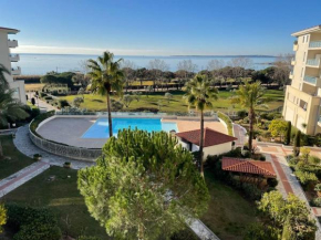 Appartement vue mer/piscine-Les pins bleus